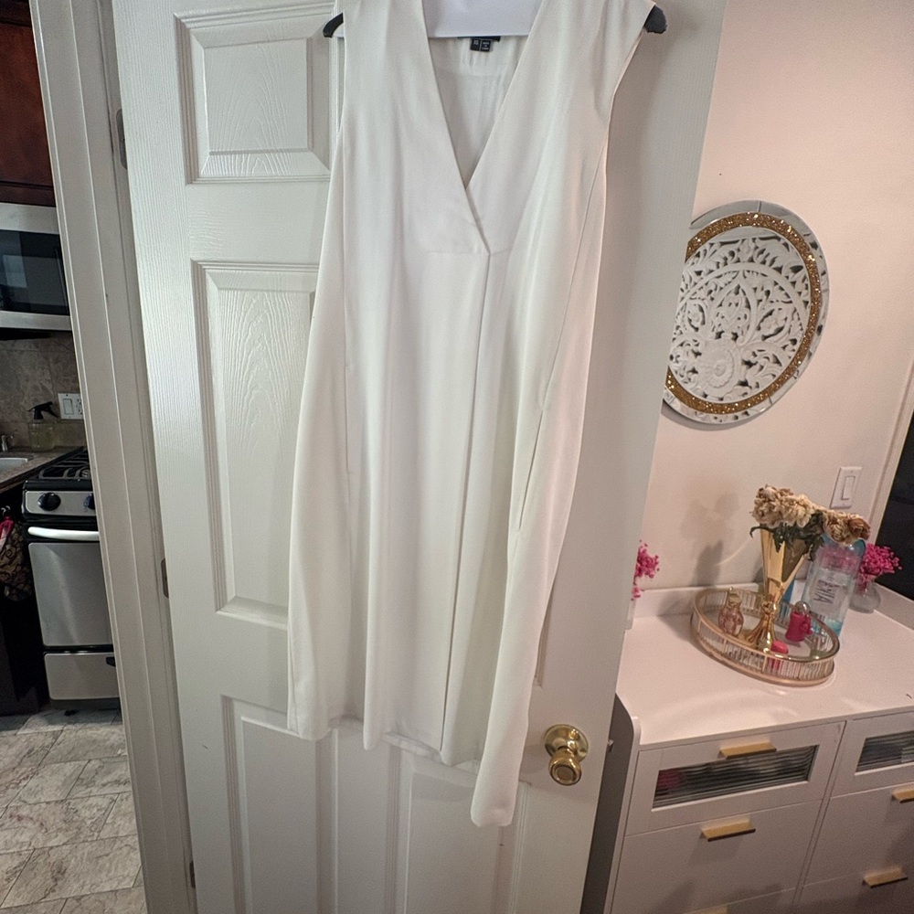 Vince xs Elegant White Sleeveless Dress